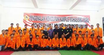 PKKMB Politeknik Untag Surabaya Angkatan Tahun 2017/2018 Diikuti 65 Mahasiswa