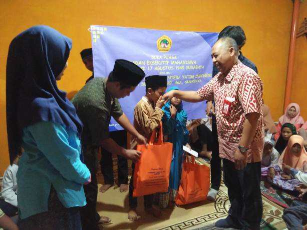 BEM Politeknik Untag Surabaya Adakan Buka Bersama dan Santunan di Panti Asuhan Lentera Yatim Indones